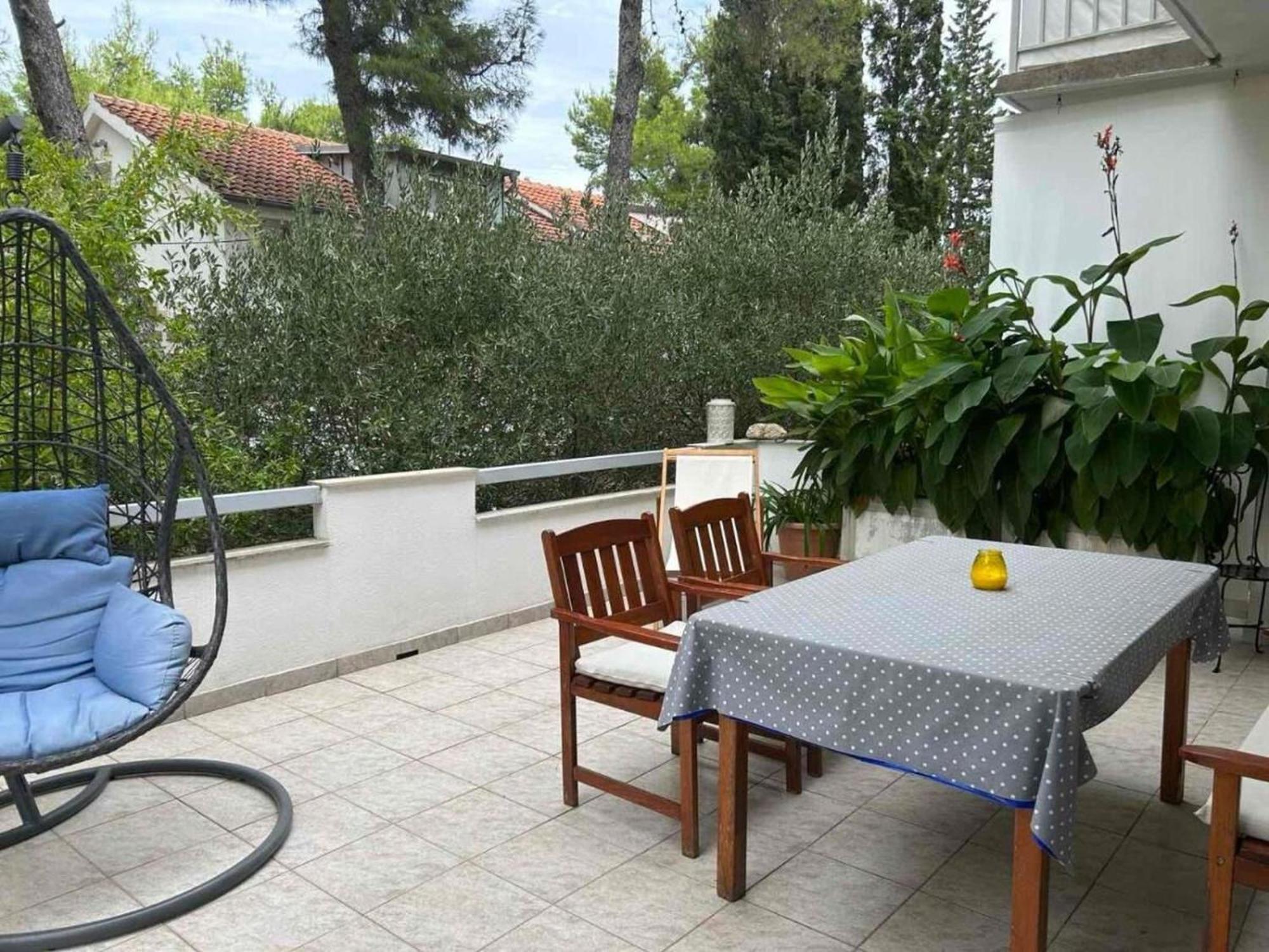 Apartments Matkov - Quite And Peaceful Location Jelsa  Esterno foto