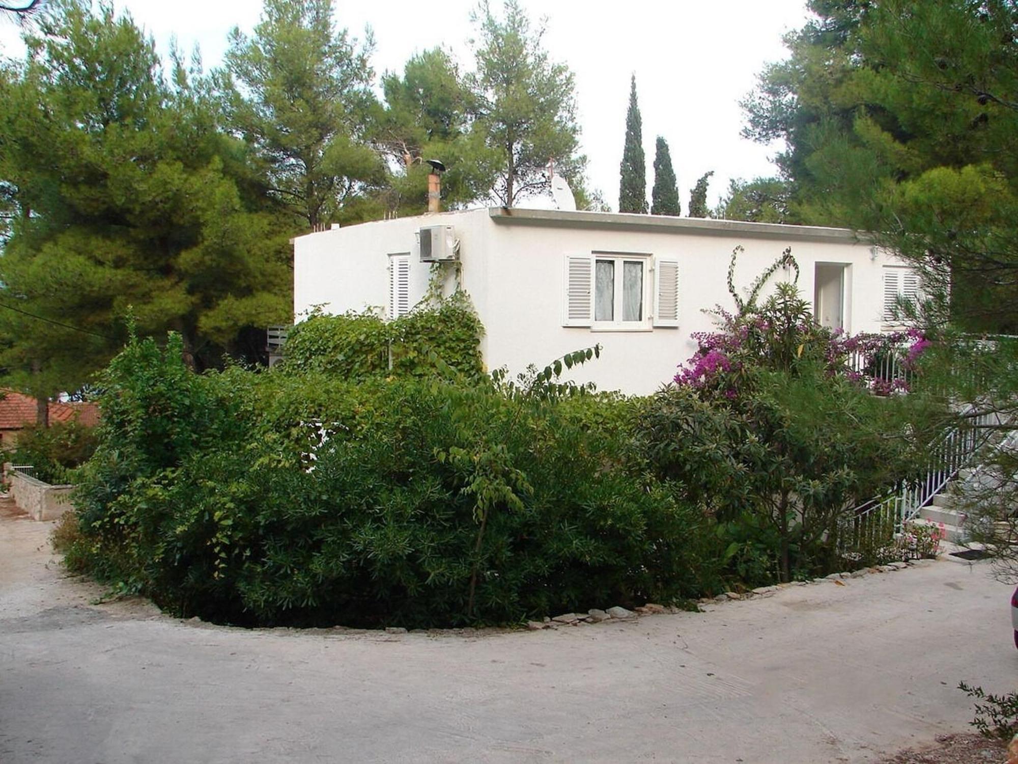 Apartments Matkov - Quite And Peaceful Location Jelsa  Esterno foto